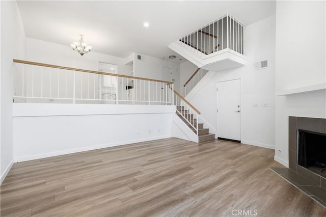 9000 Vanalden, Northridge, CA 91324