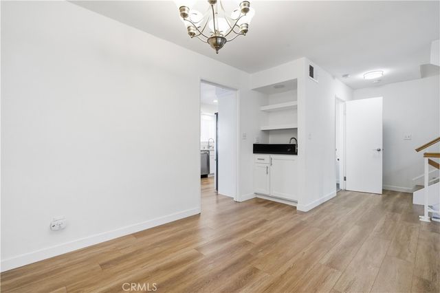 9000 Vanalden, Northridge, CA 91324