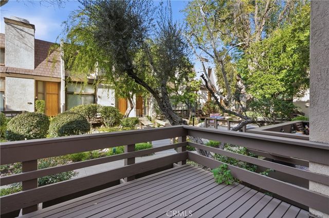 9000 Vanalden, Northridge, CA 91324