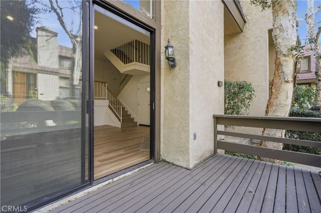 9000 Vanalden, Northridge, CA 91324