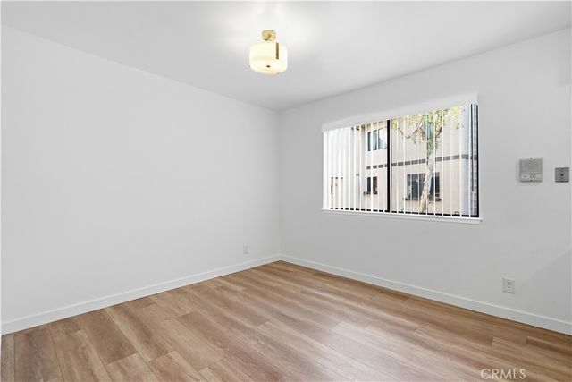 9000 Vanalden, Northridge, CA 91324