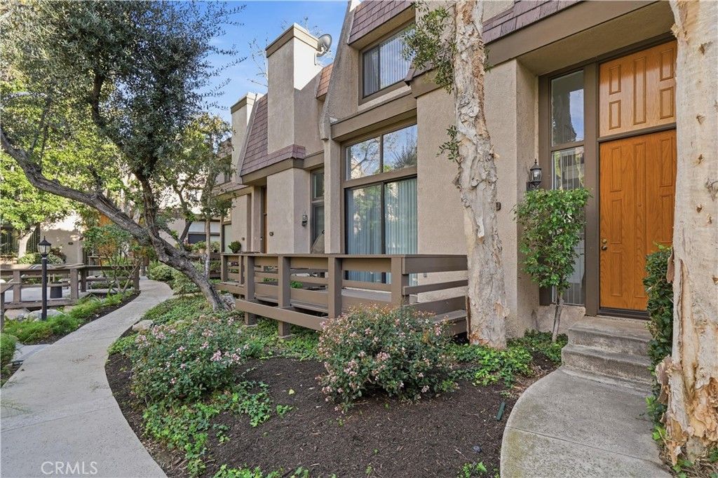 9000 Vanalden, Northridge, CA 91324