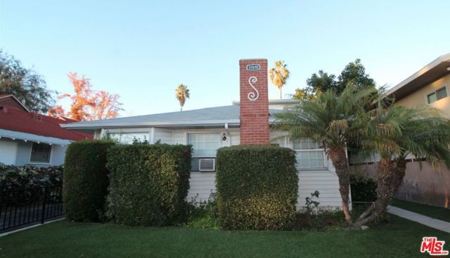 11591 Riverside Drive, North Hollywood (los Angeles), CA 91602