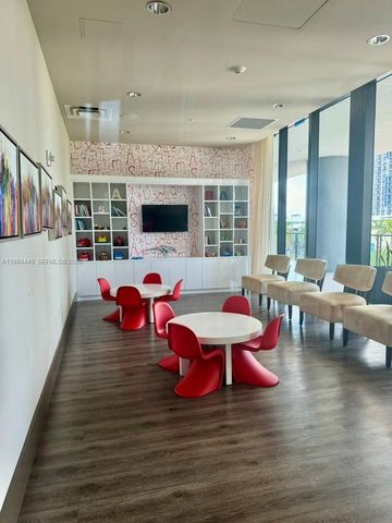 5252 NW 85th Ave 1407, Doral, FL 33166