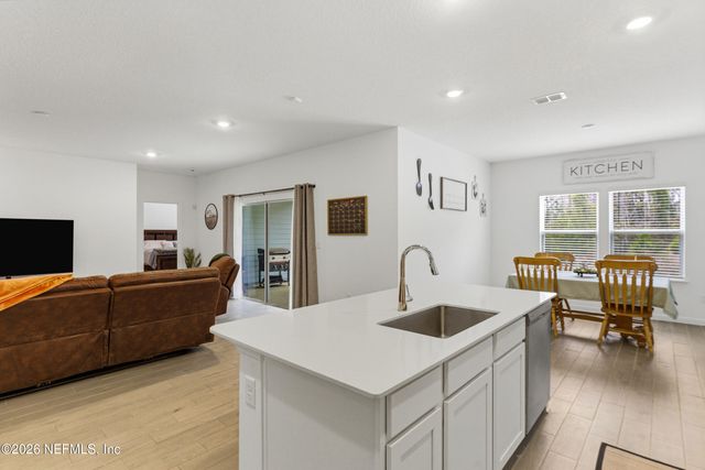 8486 HORSEBIT Circle, Jacksonville, FL 32219