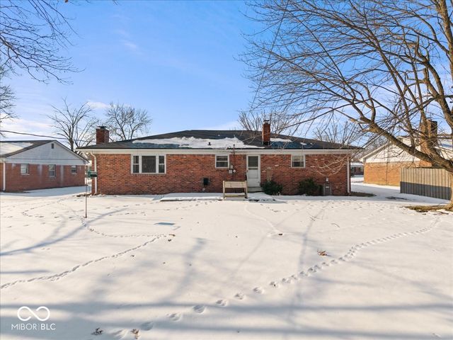 5750 Elaine Street, Speedway, IN 46224