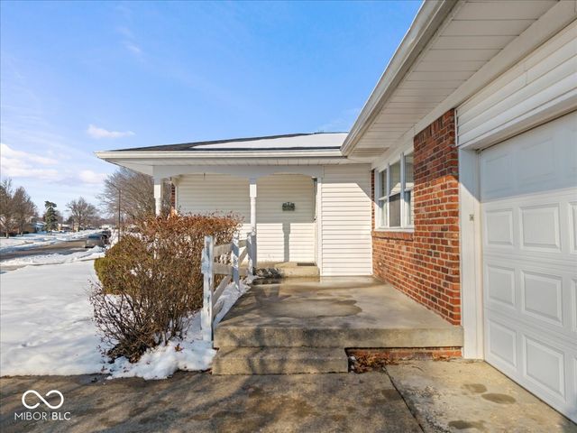 5750 Elaine Street, Speedway, IN 46224