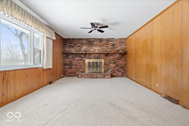 5750 Elaine Street, Speedway, IN 46224