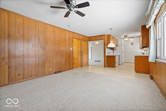 5750 Elaine Street, Speedway, IN 46224