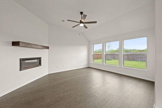 10809 Rothland Street, Fort Worth, TX 76036