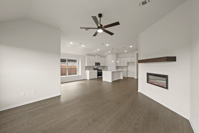 10809 Rothland Street, Fort Worth, TX 76036