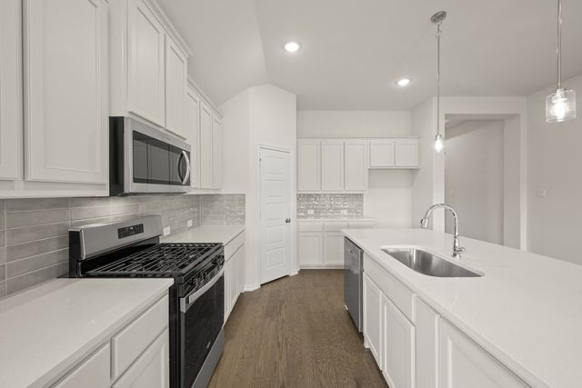 10809 Rothland Street, Fort Worth, TX 76036