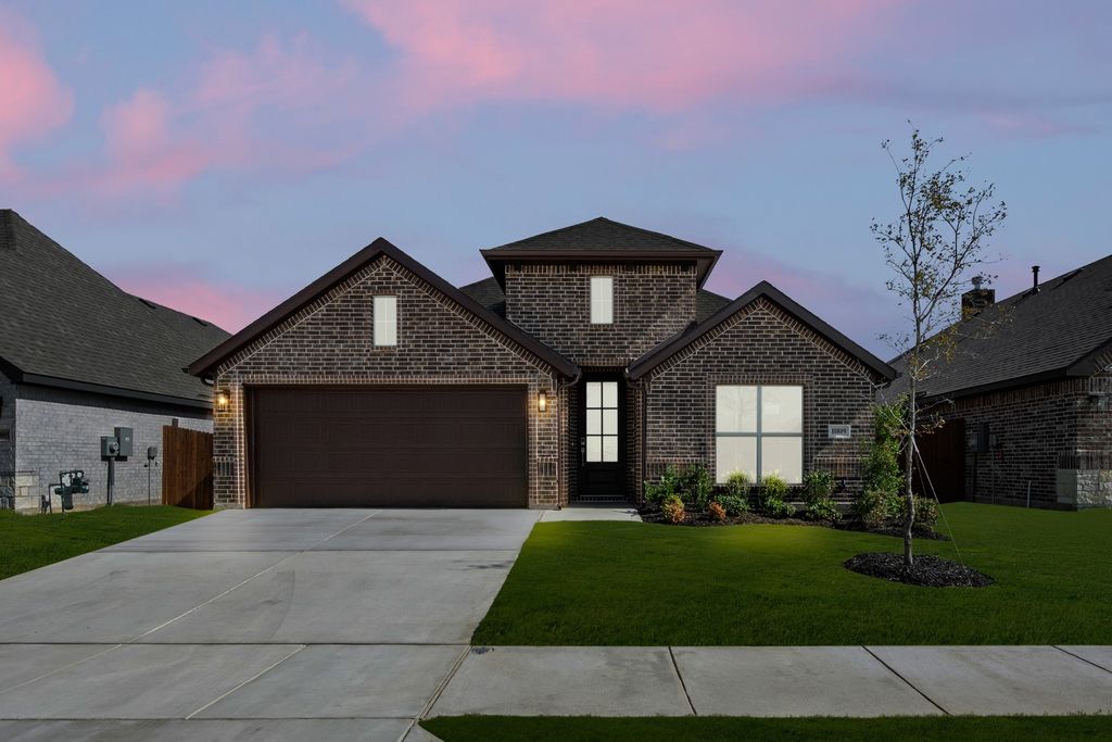 10809 Rothland Street, Fort Worth, TX 76036