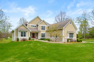 9048 Montezuma Avenue, Kalamazoo, MI 49009