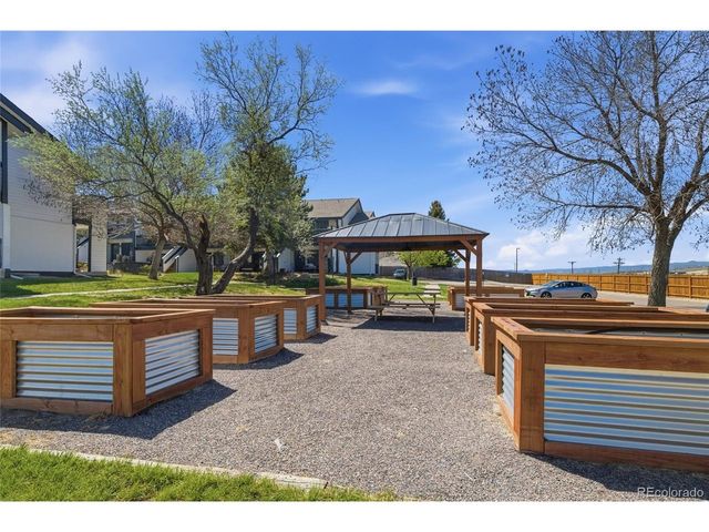 532 Oakwood Dr B207, Castle Rock, CO 80104