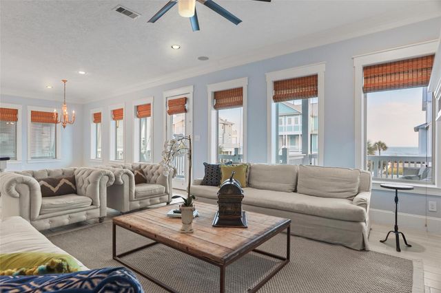 11718 Beachside, Galveston, TX 77554