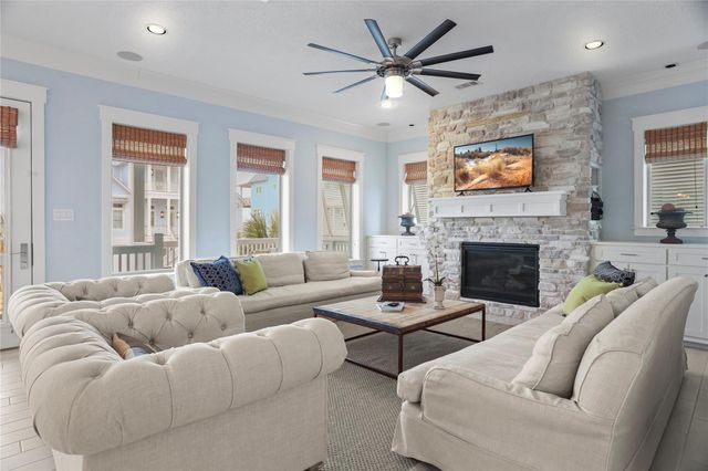 11718 Beachside, Galveston, TX 77554