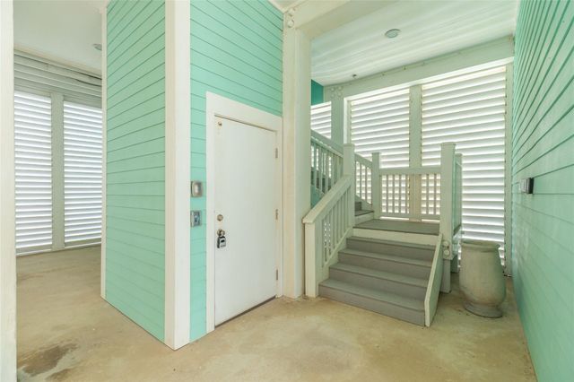 11718 Beachside, Galveston, TX 77554