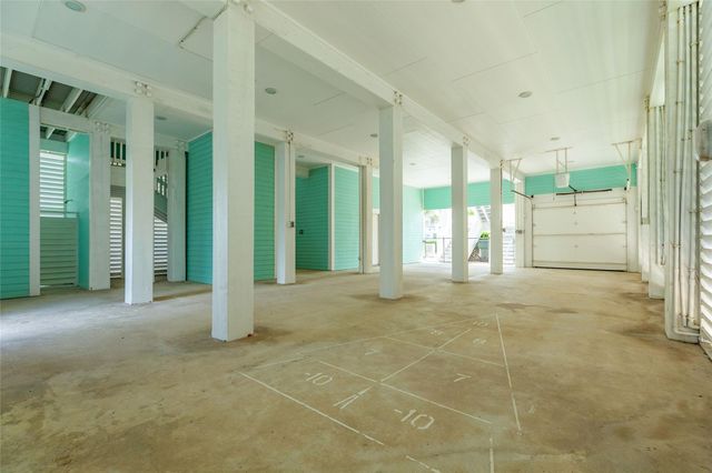 11718 Beachside, Galveston, TX 77554