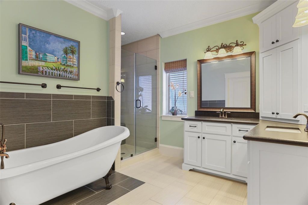 Image 25 of property listing at 11718 Beachside, Galveston, TX 77554