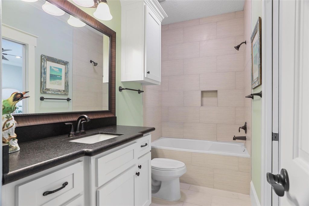 Image 27 of property listing at 11718 Beachside, Galveston, TX 77554