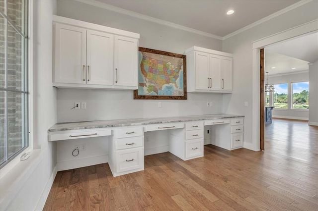 9757 Bear Creek Road, Guthrie, OK 73044