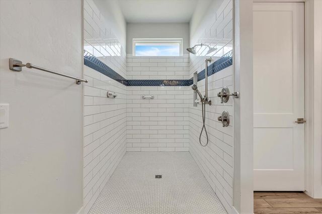 9757 Bear Creek Road, Guthrie, OK 73044