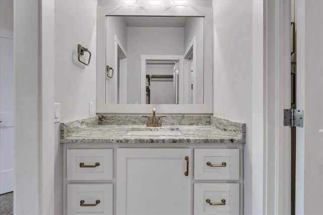 9757 Bear Creek Road, Guthrie, OK 73044