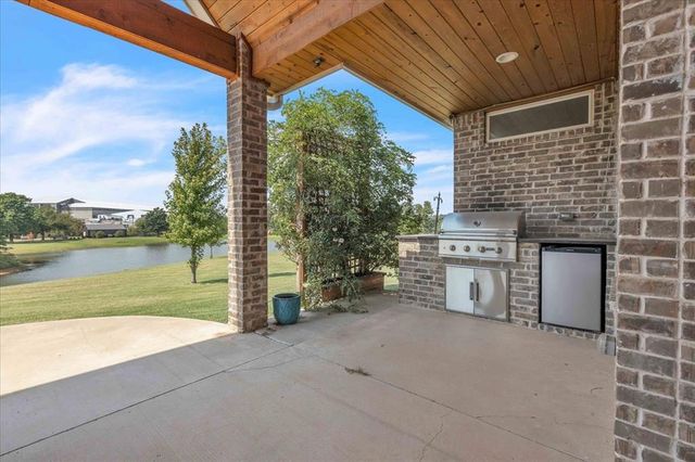 9757 Bear Creek Road, Guthrie, OK 73044