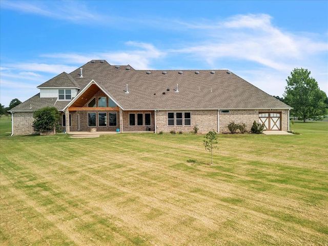 9757 Bear Creek Road, Guthrie, OK 73044