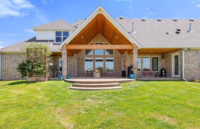 9757 Bear Creek Road, Guthrie, OK 73044