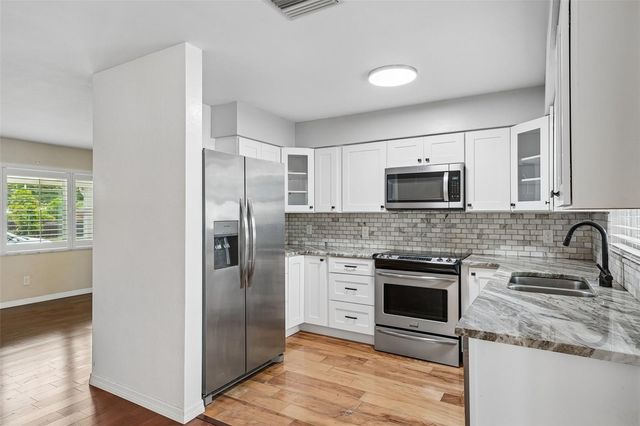 1500 39TH STREET N, St Petersburg, FL 33713