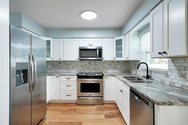 1500 39TH STREET N, St Petersburg, FL 33713