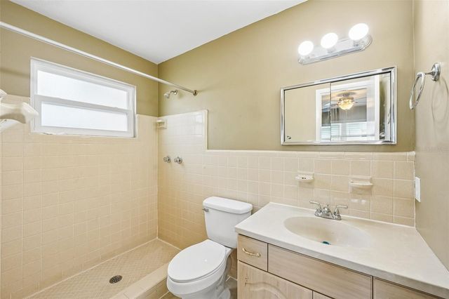 1500 39TH STREET N, St Petersburg, FL 33713