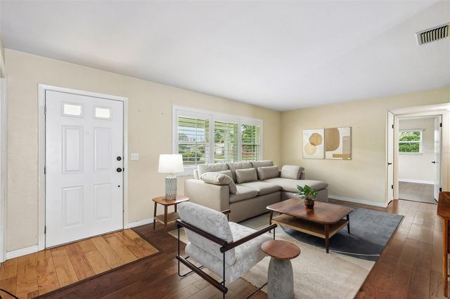 1500 39TH STREET N, St Petersburg, FL 33713