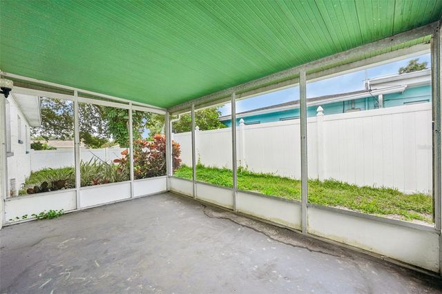 1500 39TH STREET N, St Petersburg, FL 33713