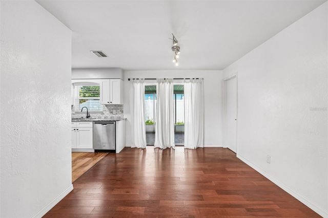 1500 39TH STREET N, St Petersburg, FL 33713