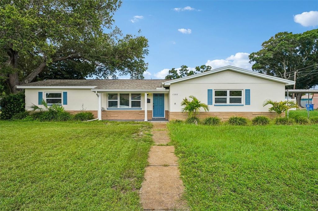 1500 39TH STREET N, St Petersburg, FL 33713