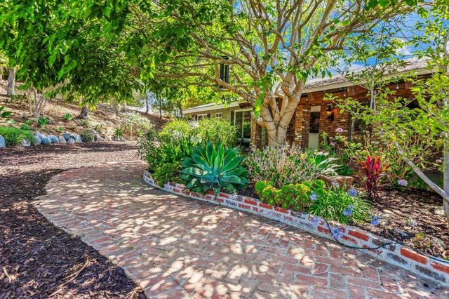 3082 Camino Cielo, Fallbrook, CA 92028
