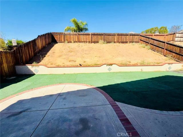 21416 Blossom Hill Ln, Moreno Valley, CA 92557