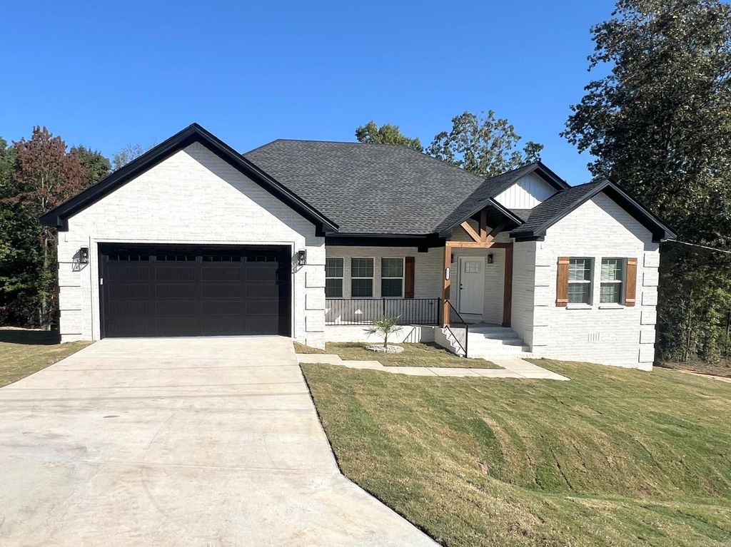 15012 Summer Oak, Mabelvale, AR 72103