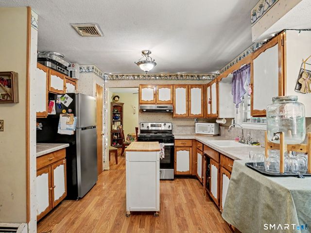 60 Bunnell Avenue, Stratford, CT 06614