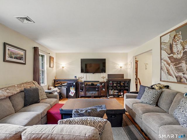 60 Bunnell Avenue, Stratford, CT 06614