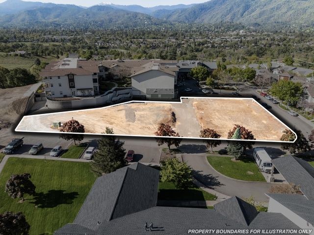 993 Mountain Meadows Drive, Ashland, OR 97520