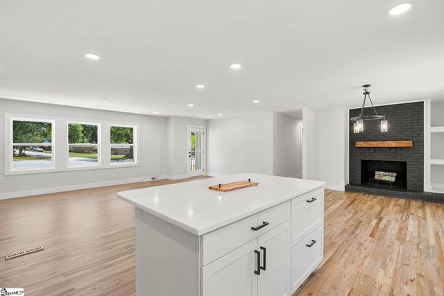 2301 Lindale Road, Anderson, SC 29621