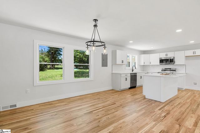 2301 Lindale Road, Anderson, SC 29621