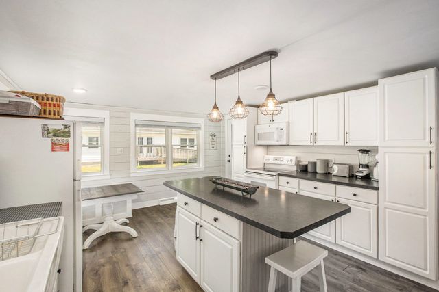 605 Lincoln Avenue, Gilmore Twp, MI 49628