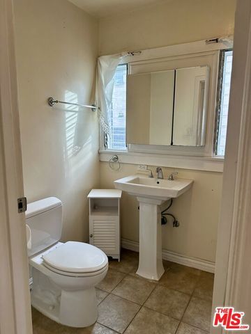 1252 S Burnside Avenue, Los Angeles, CA 90019