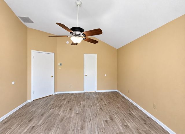 2206 Friarwood Trail, Houston, TX 77339