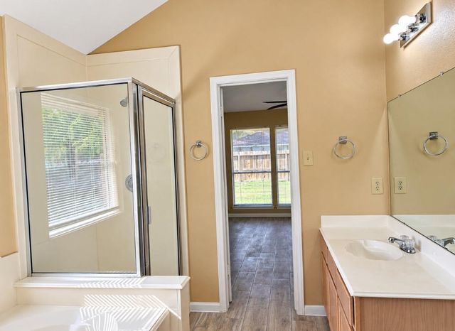 2206 Friarwood Trail, Houston, TX 77339